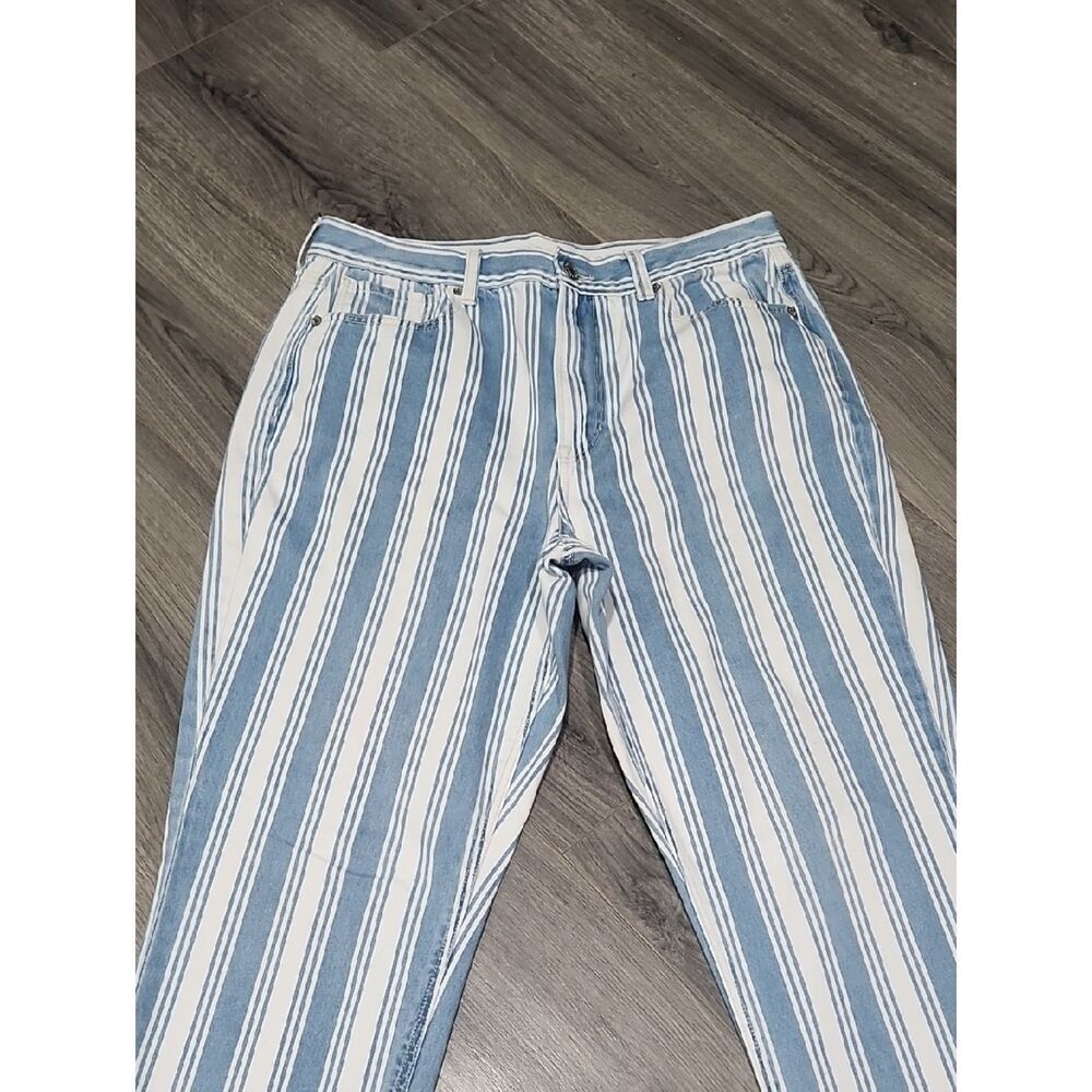 AEO White/Denim Striped Mom Jeans - Picture 9 of 10